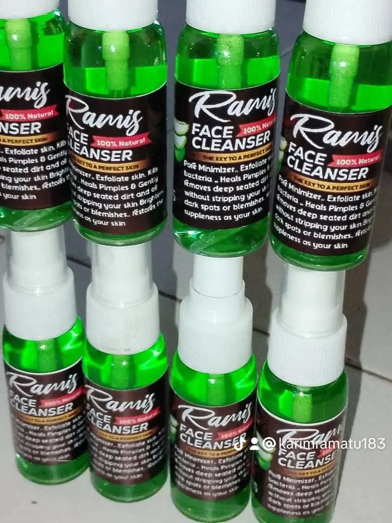 Ramis 100% Natural Face Cleanser (Pore Minimizer & Exfoliating Cleanser)